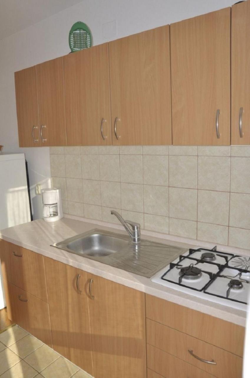 Apartments Petar - 6M From The Sea Barbat na Rabu Buitenkant foto