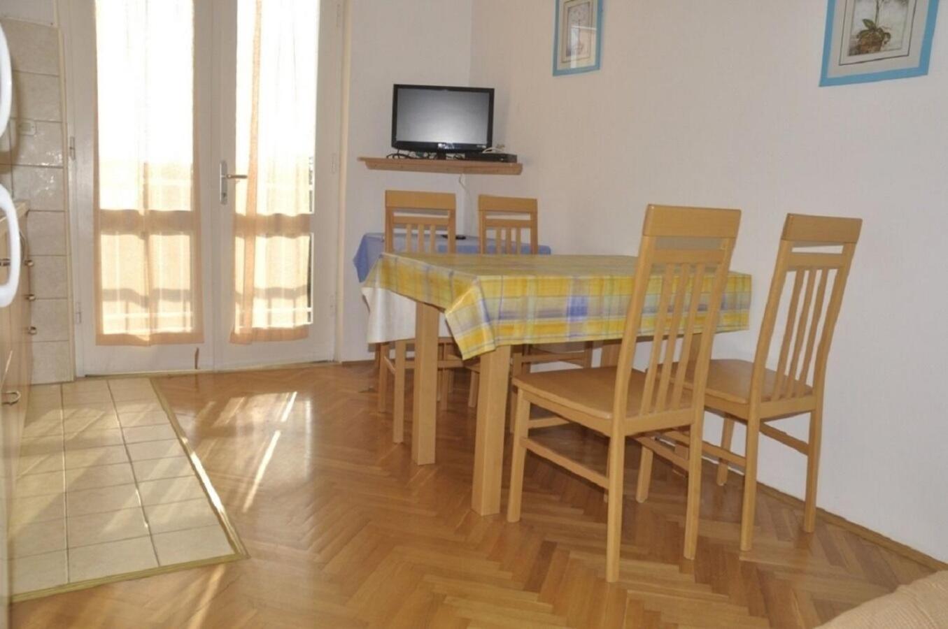 Apartments Petar - 6M From The Sea Barbat na Rabu Buitenkant foto